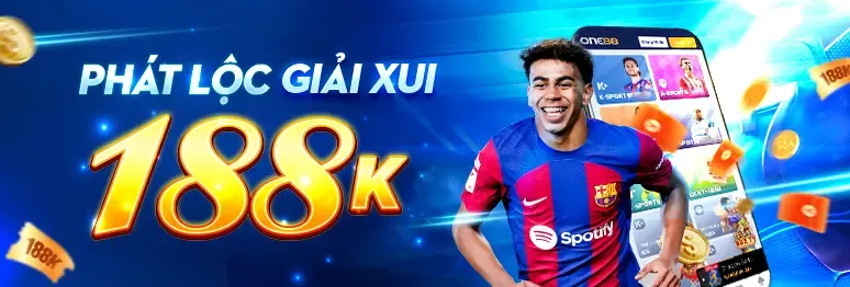 Người chơi trải nghiệm game nổ hũ X5BET trên điện thoại di động